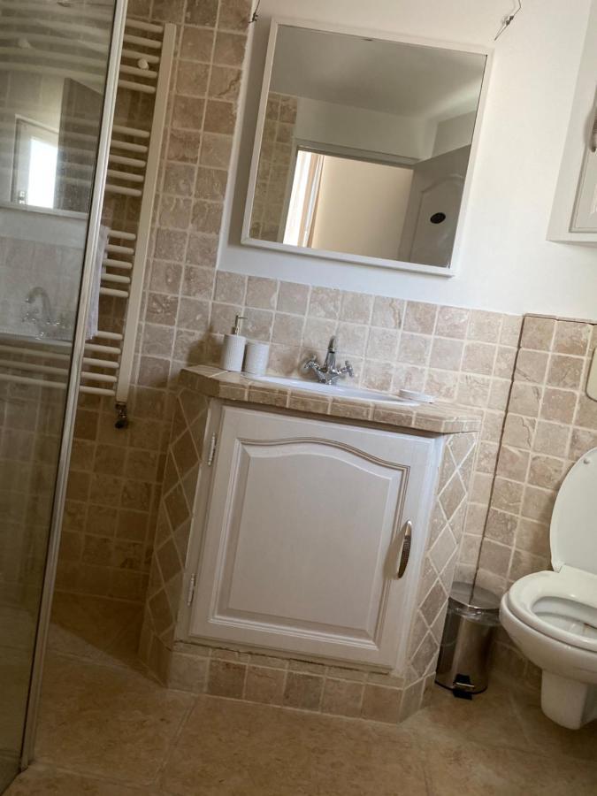 Cosy Et Moderne, Proche Cite Des Papes Apartment
