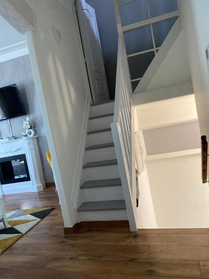 Apartment Cosy Et Moderne, Proche Cite Des Papes *